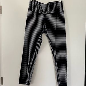 Lululemon cropped leggings size 10